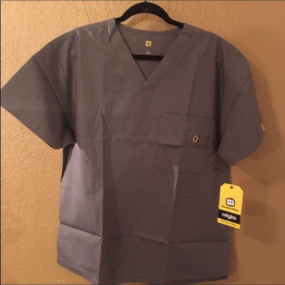 Wonder winks scrubs set